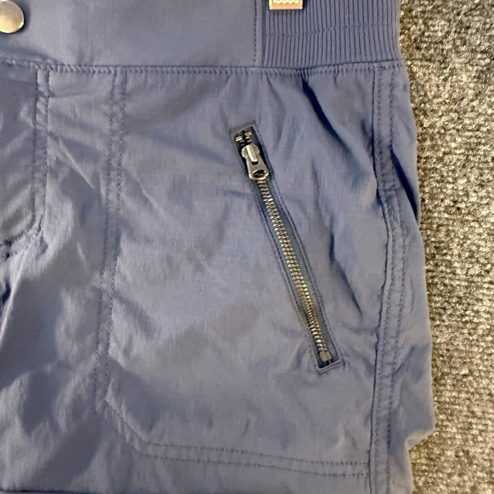 Athleta Trekkie Hiking Shorts Womens 6 Blue Zip Pocket Nylon Spandex - Picture 12 of 13